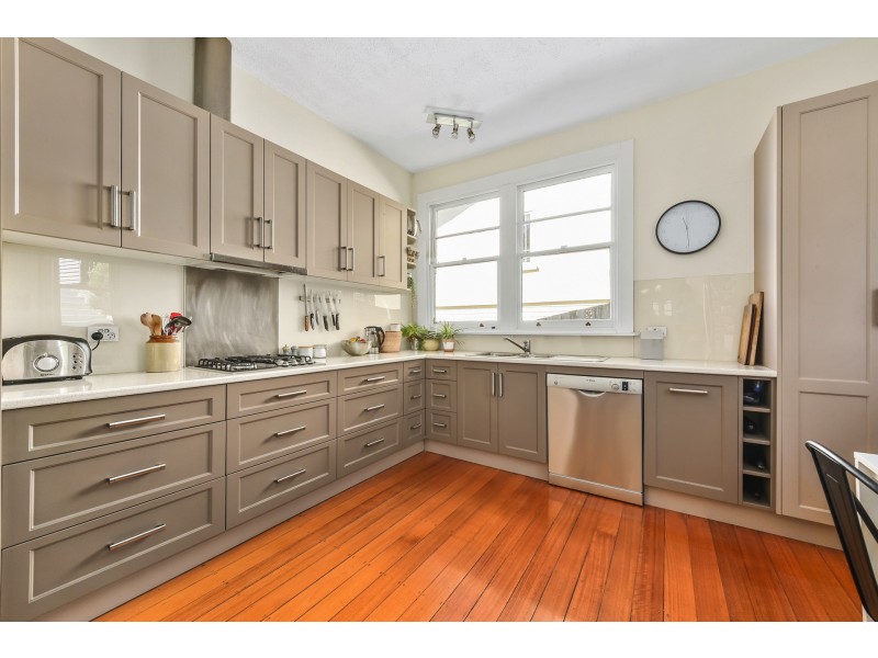 5 Churchill Crescent, Newstead TAS 7250