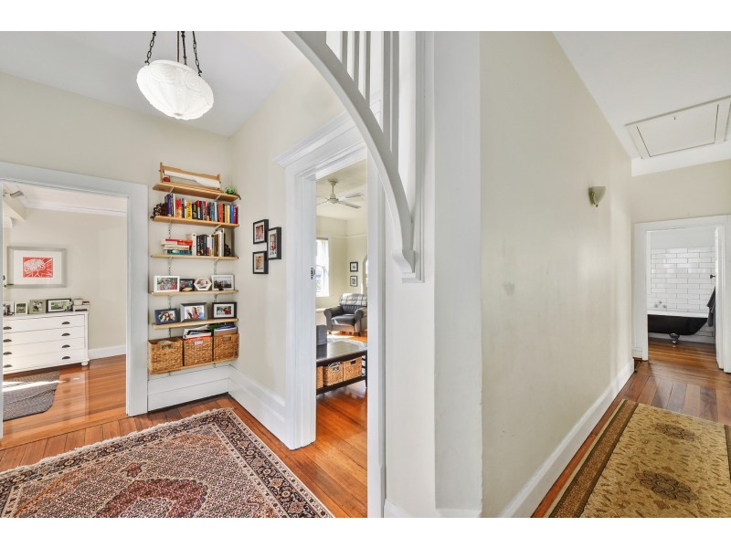 5 Churchill Crescent, Newstead TAS 7250