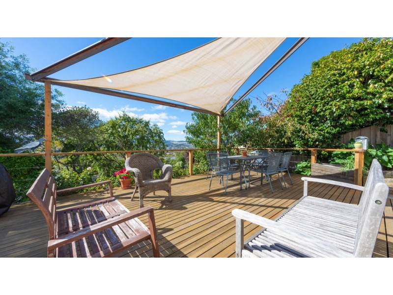 5 Churchill Crescent, Newstead TAS 7250