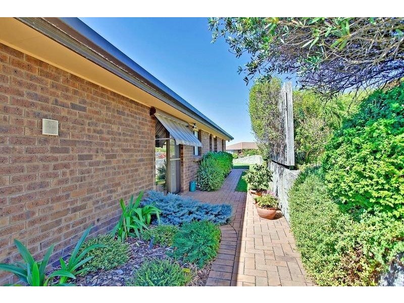 1 Emily Close, Riverside TAS 7250