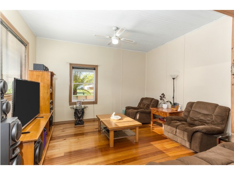 8 Charles Street, Ringarooma TAS 7263