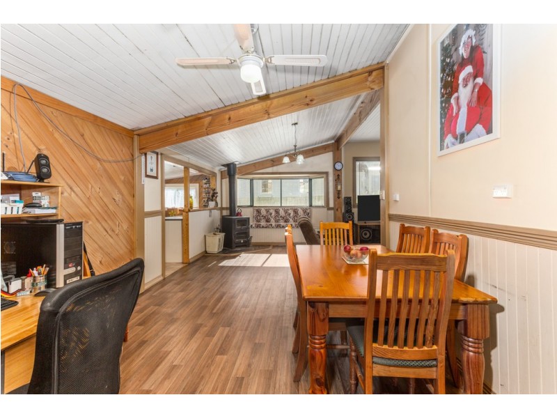 8 Charles Street, Ringarooma TAS 7263