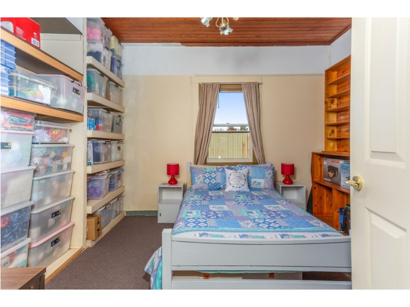 8 Charles Street, Ringarooma TAS 7263