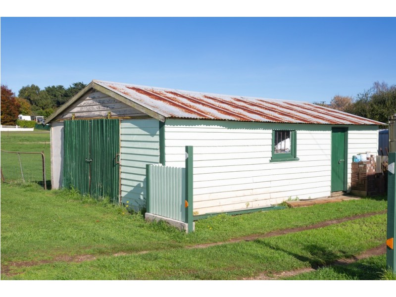 8 Charles Street, Ringarooma TAS 7263