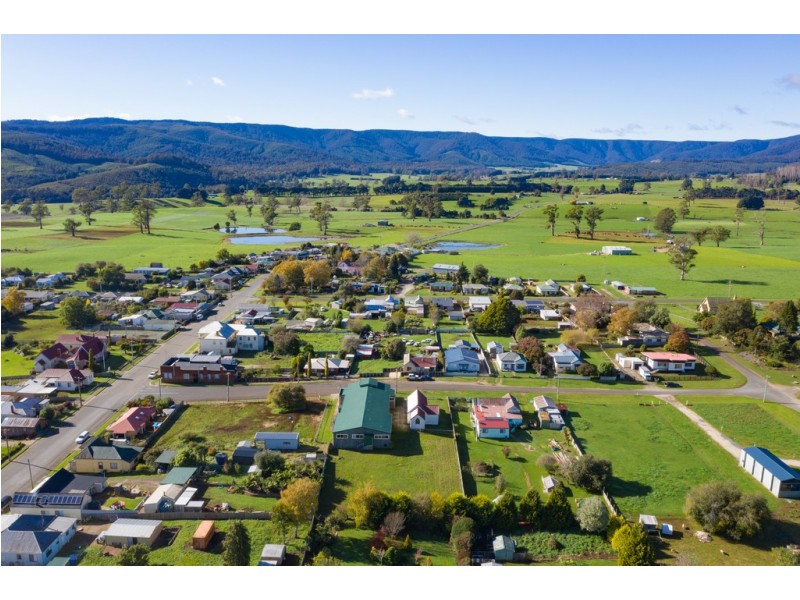8 Charles Street, Ringarooma TAS 7263