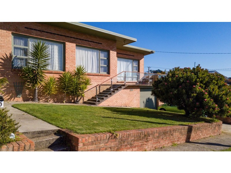 30 Chifley Street, Kings Meadows TAS 7249