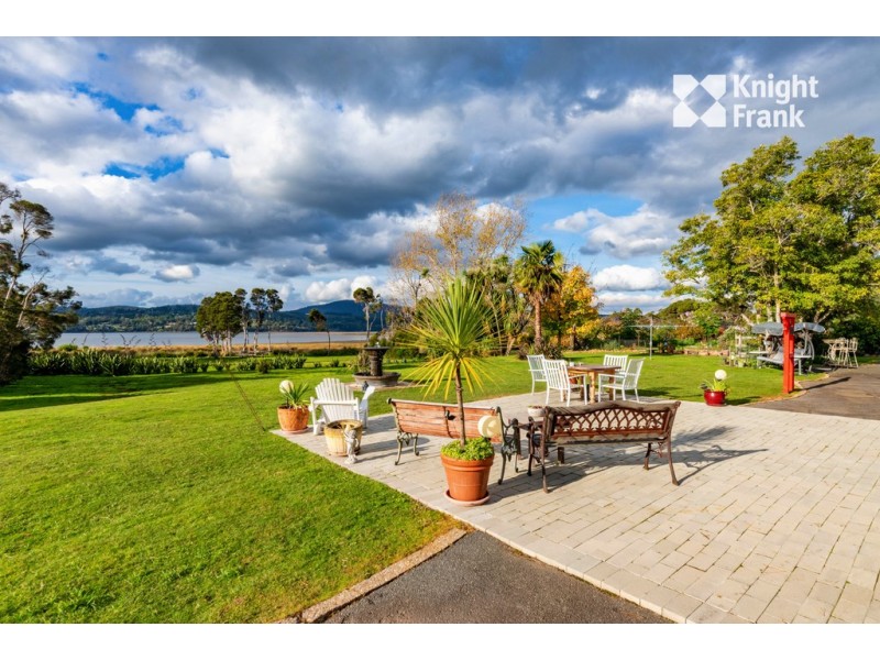 210 Paper Beach Road, Swan Point TAS 7275