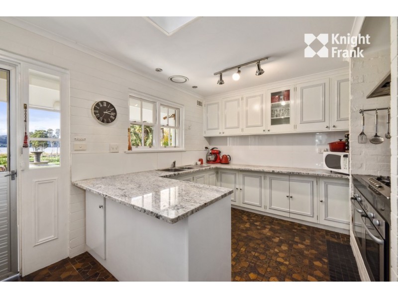 210 Paper Beach Road, Swan Point TAS 7275