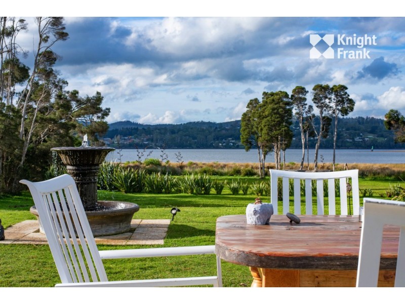 210 Paper Beach Road, Swan Point TAS 7275