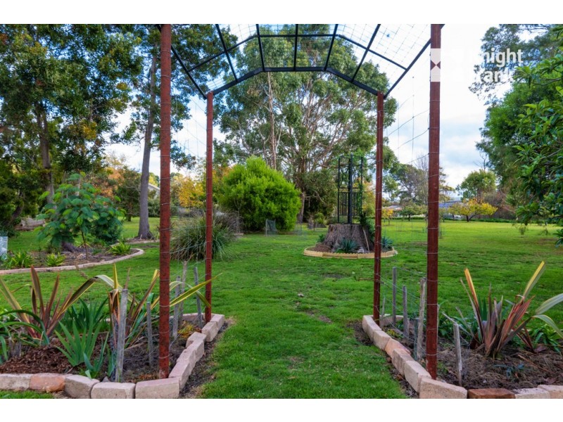 210 Paper Beach Road, Swan Point TAS 7275