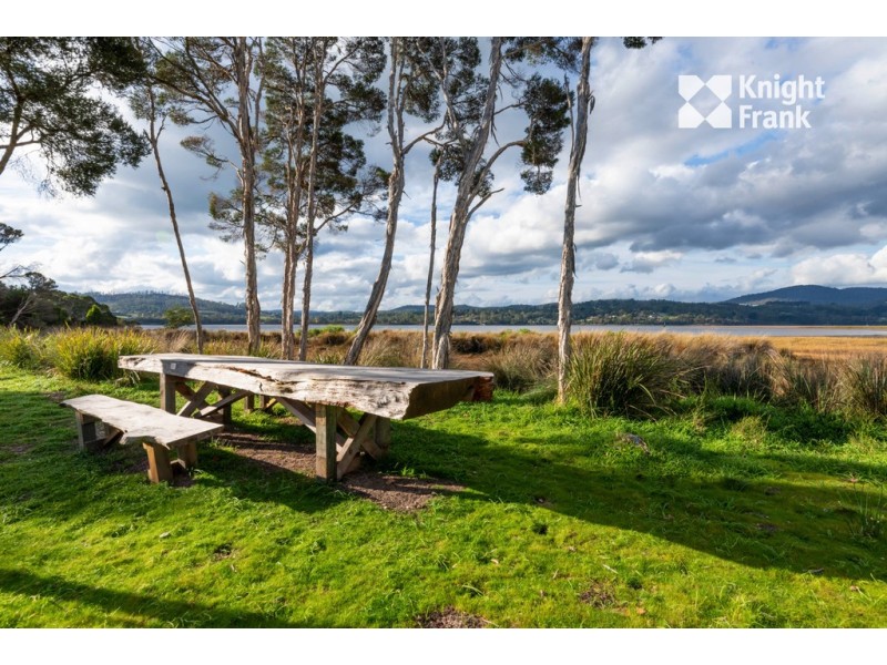 210 Paper Beach Road, Swan Point TAS 7275
