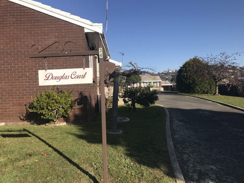 2/34 Douglas Street, Newstead TAS 7250