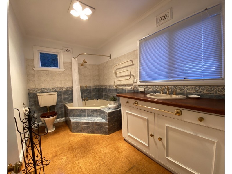 11 Elizabeth St, Launceston TAS 7250