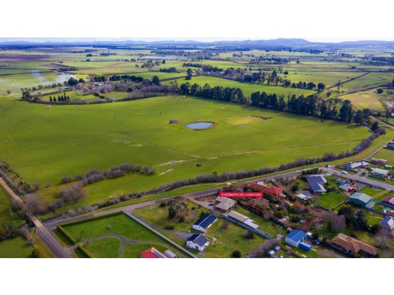 8 Herberts Road, Longford TAS 7301