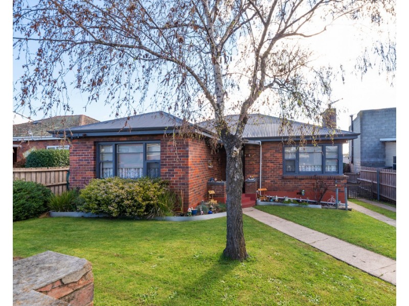 4 Clare St, Mowbray TAS 7248