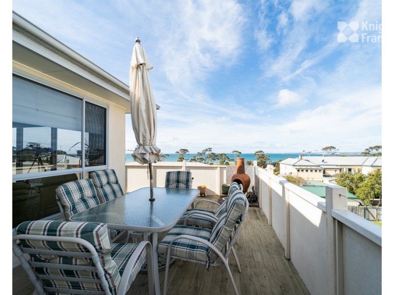 1 Barnett Crescent, Bridport TAS 7262