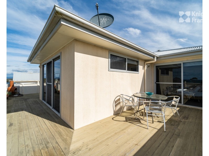 1 Barnett Crescent, Bridport TAS 7262