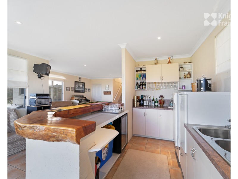 1 Barnett Crescent, Bridport TAS 7262