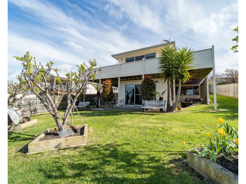 1 Barnett Crescent, Bridport TAS 7262