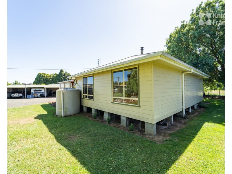 8 Edwards Place, Branxholm TAS 7261