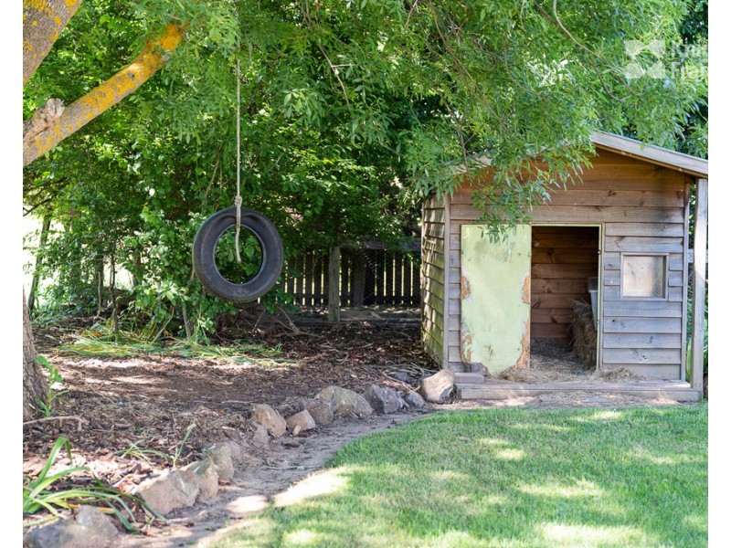 8 Edwards Place, Branxholm TAS 7261