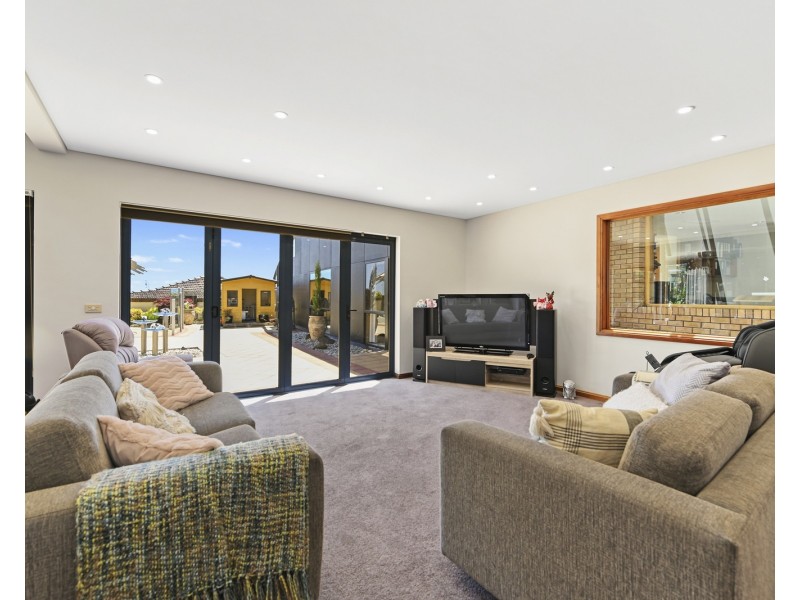 11-12 Olive Crt, Miandetta TAS 7310