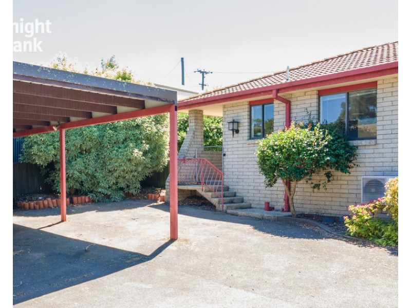 10/4 Alanvale Rd, Newnham TAS 7248
