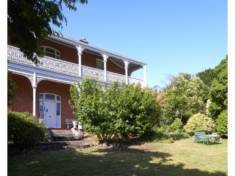 9 Aileen Crescent, Burnie TAS 7320