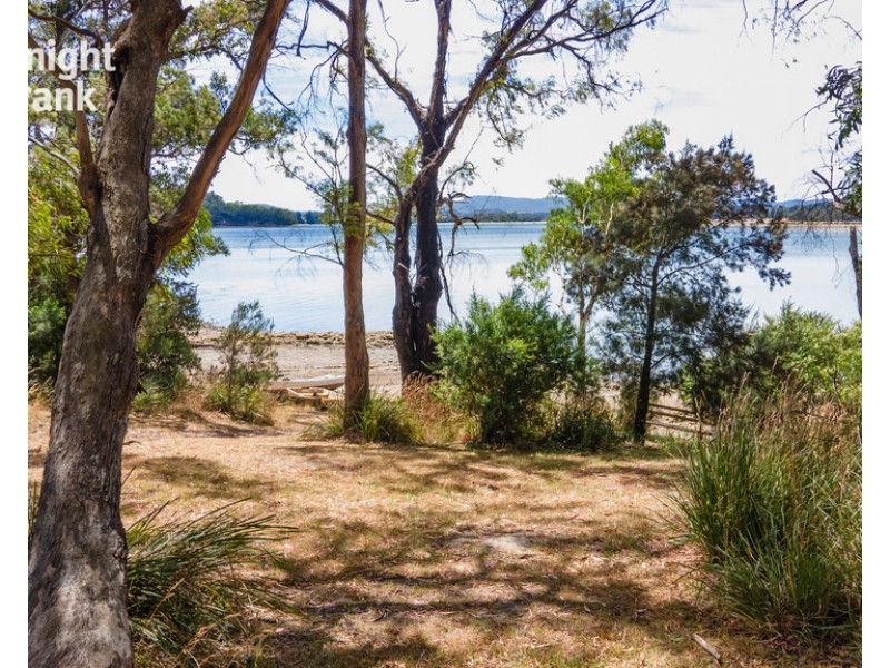 76 Clarence Point Road, Clarence Point TAS 7270