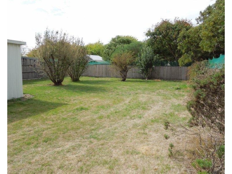 8 Monash Street, Mowbray TAS 7248