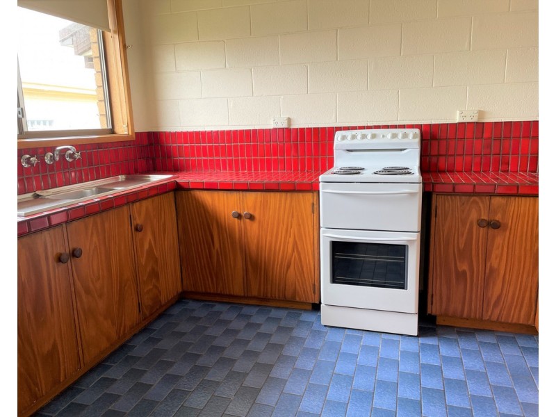 2/138 Georgetown Road, Newnham TAS 7248