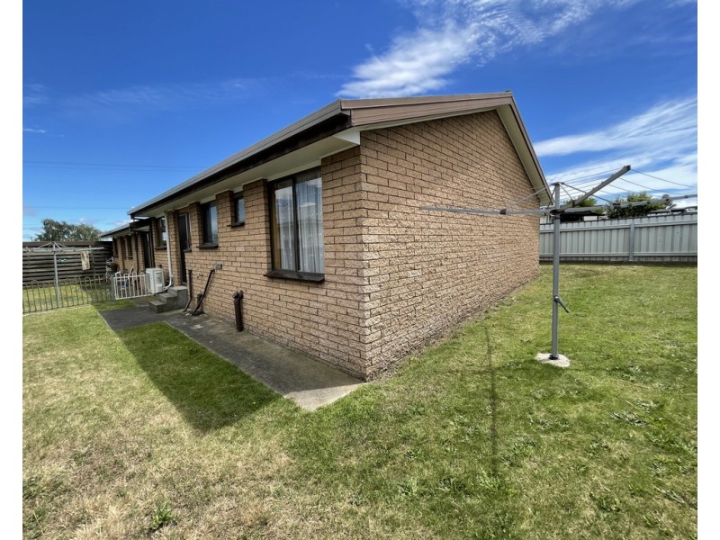 2/138 Georgetown Road, Newnham TAS 7248