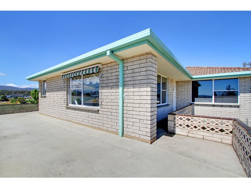 49 Sandown Rd, Norwood TAS 7250