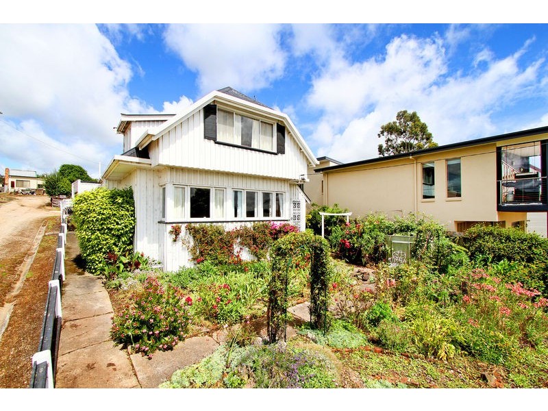 109 Gravelly Beach Road, Blackwall TAS 7275