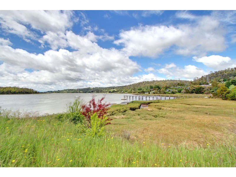 109 Gravelly Beach Road, Blackwall TAS 7275