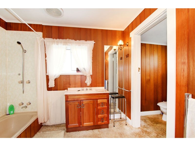 109 Gravelly Beach Road, Blackwall TAS 7275