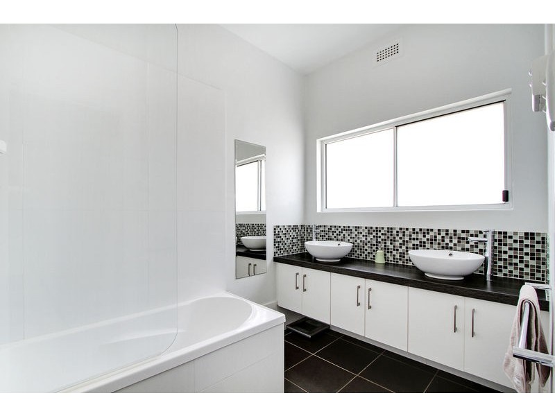 2 Plevna Place, Newstead TAS 7250