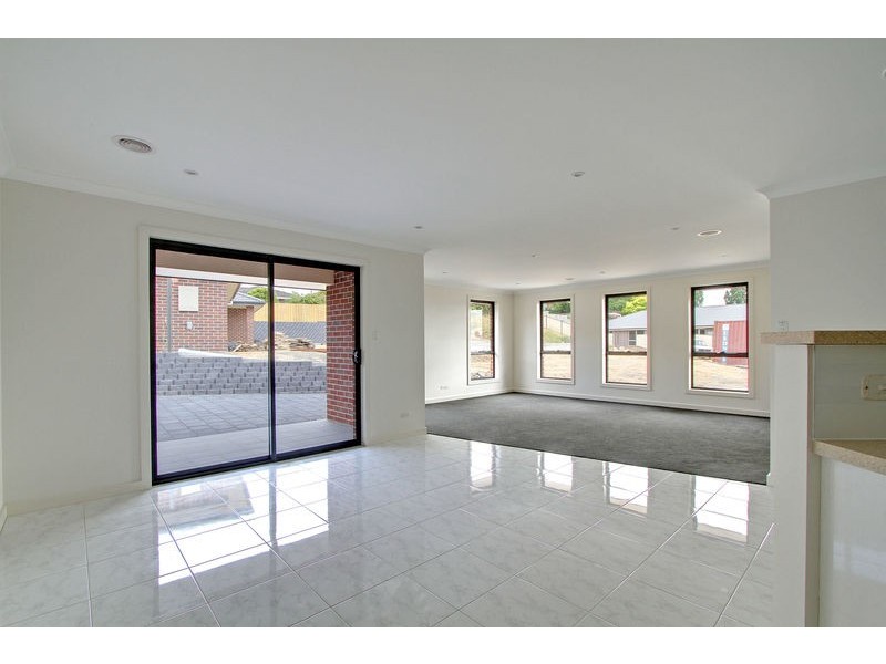 1/14 Legges Court, Prospect TAS 7250