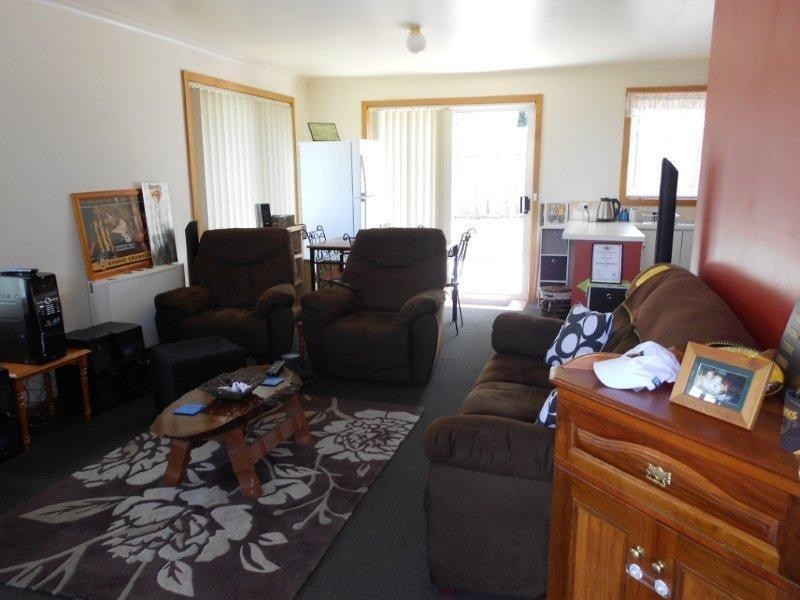 3/25 Walkers Avenue, Newnham TAS 7248