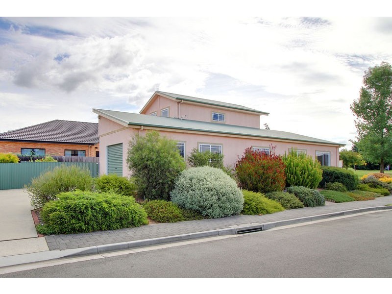 10 Elphinwood Square, Newstead TAS 7250