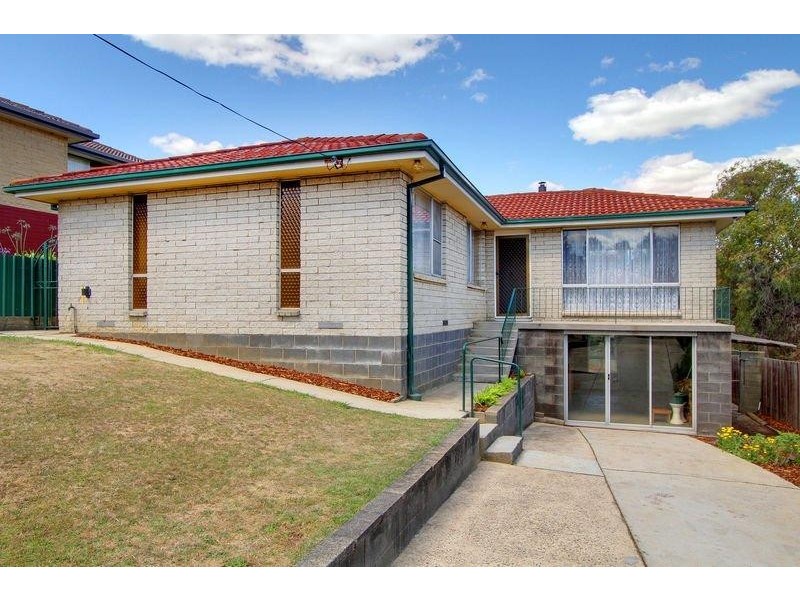 11 Caswell Street, Mowbray TAS 7248