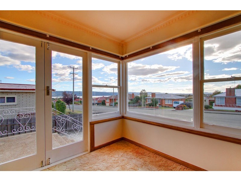 49 Tompsons Lane, Newnham TAS 7248