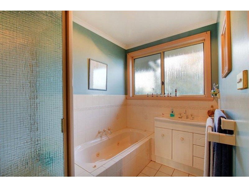 48 Belgrave Parade, Youngtown TAS 7249