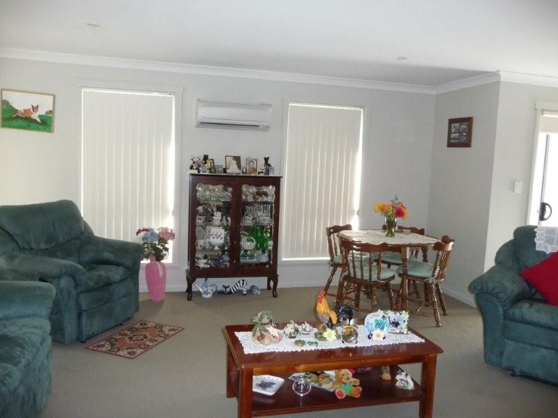1/38 Bethune Place, Newnham TAS 7248