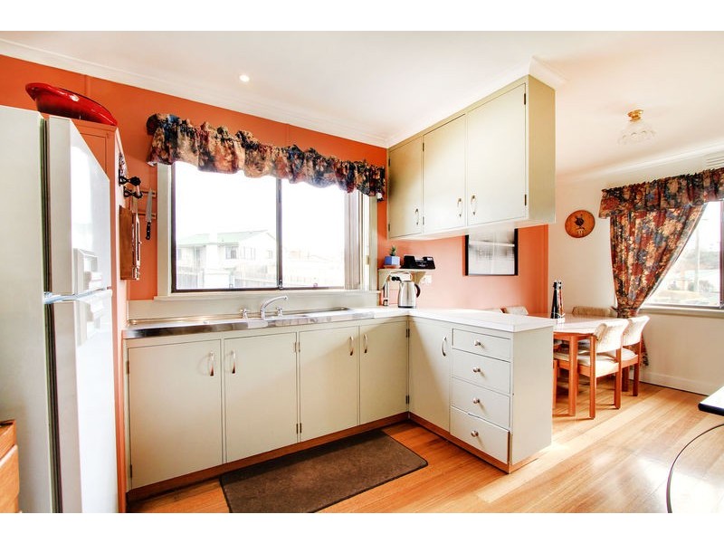 60 Hargrave Crescent, Mayfield TAS 7248