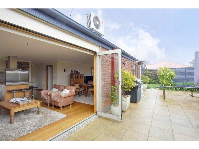 8 Jupiter Crt, Prospect TAS 7250