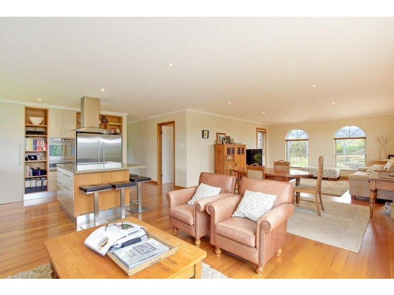 8 Jupiter Crt, Prospect TAS 7250