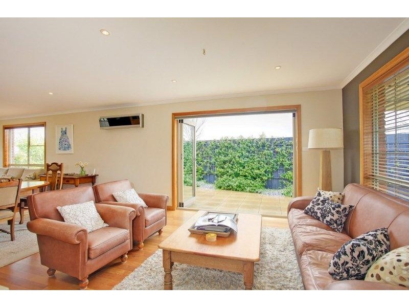 8 Jupiter Crt, Prospect TAS 7250