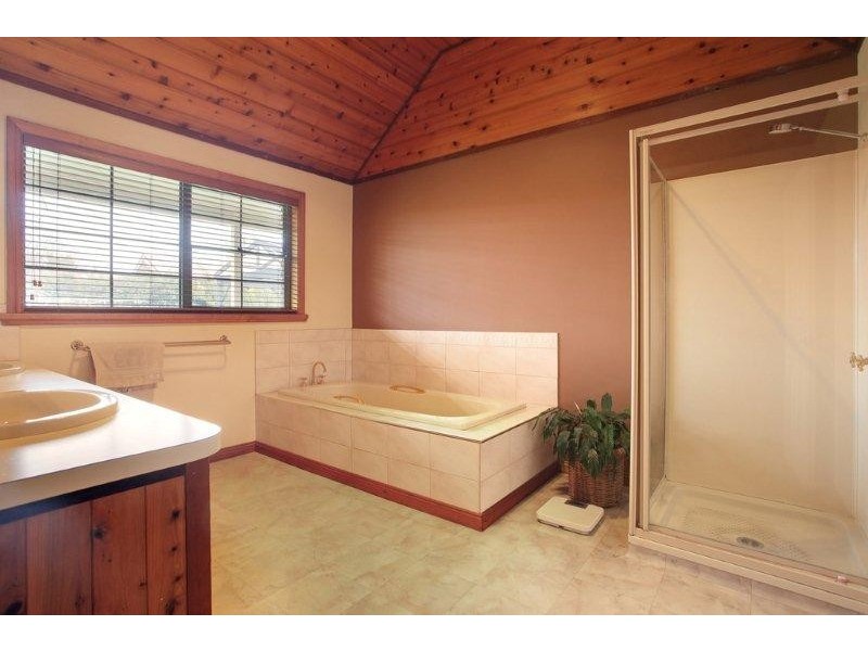 8 Jupiter Crt, Prospect TAS 7250