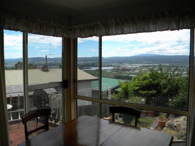 2/56 Floreat Crescent, Trevallyn TAS 7250